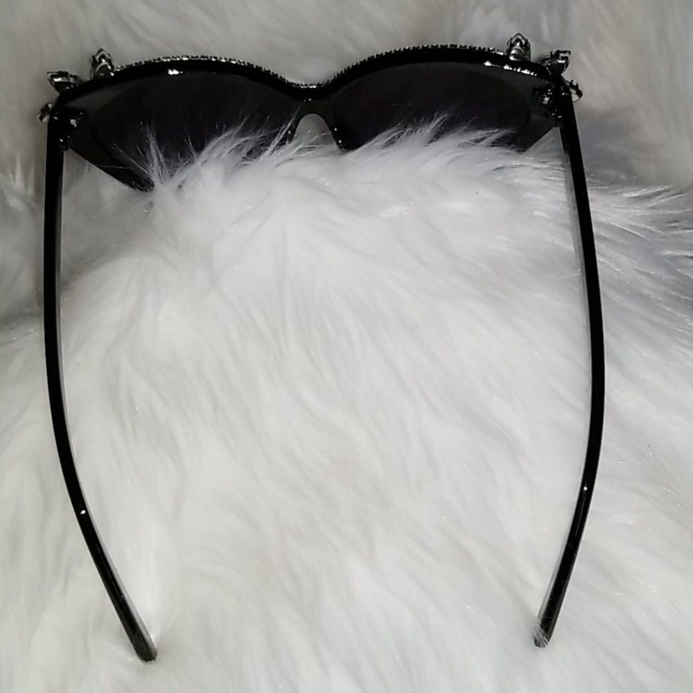 SUNGLASSES🤣Sophisticated😻 Glam Floral Rhinestone Sunglasses😺 - Picture 7 of 9